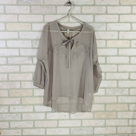 Gentle Fawn Gray Lace Trim Peasant Blouse - Picture 1 of 7